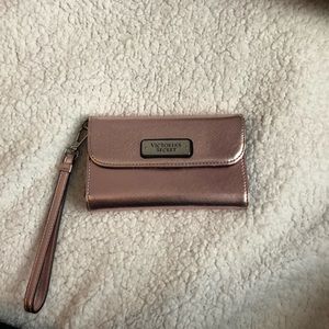 VICTORIA SECRET WRISTLET WALLET